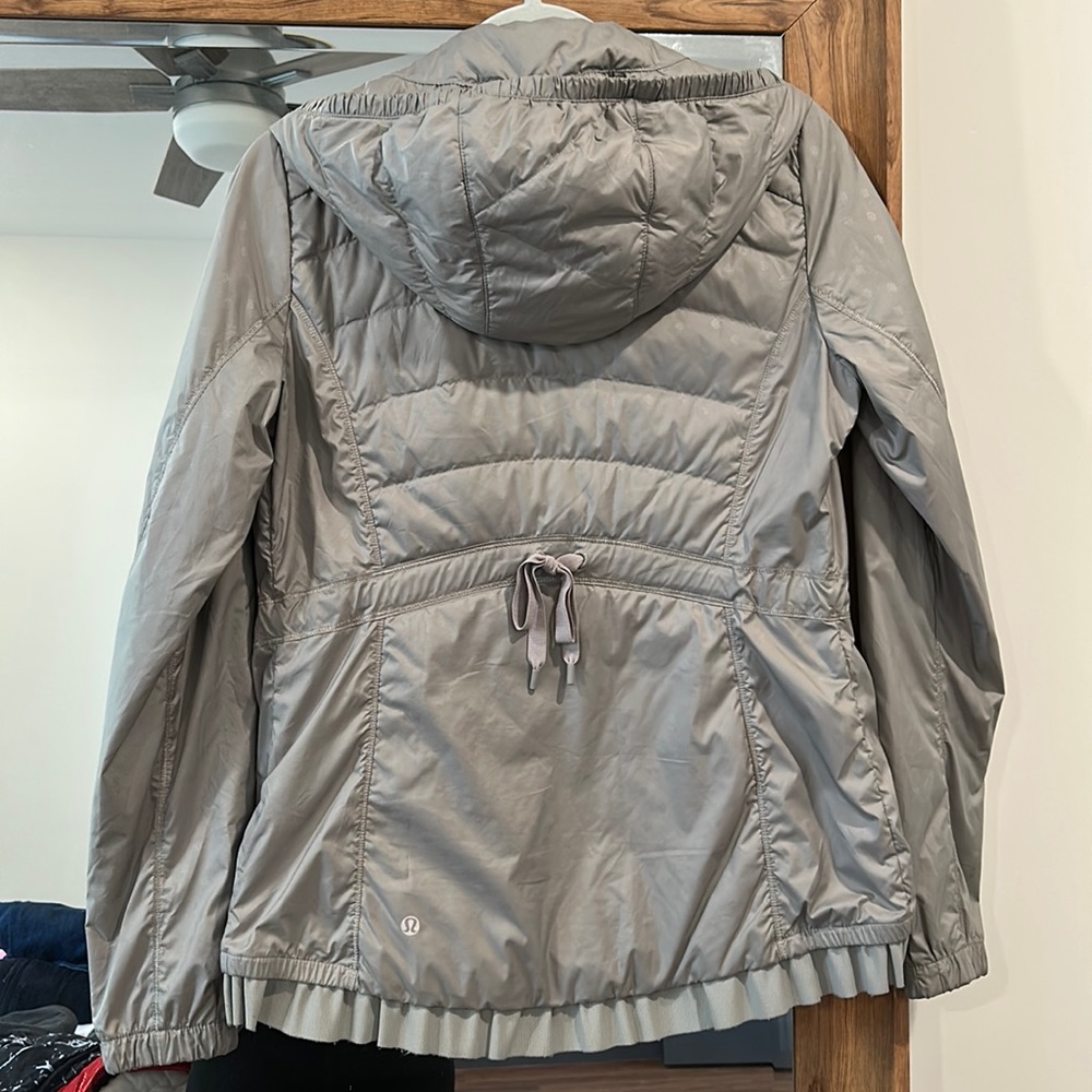 Lulu Lemon Spring Fling Puffy Windbreaker